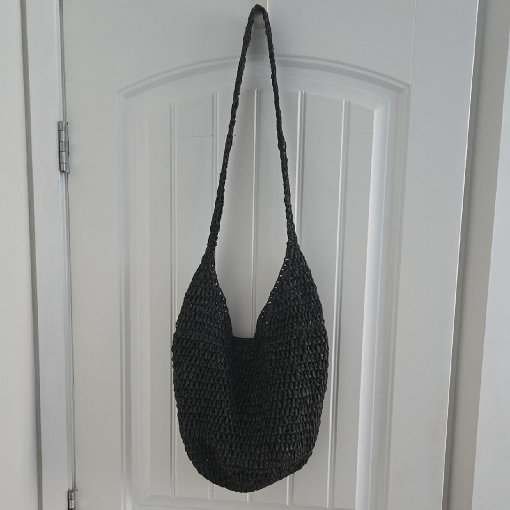 Aritizia Black Woven Shoulder Bag